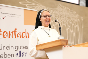 A cölibátusi fogadalmuk semmibe vételére biztatja a papokat egy német domonkos nővér
