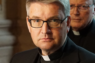 Mainz püspöke: Ha nem lesz egységes döntés az interkommúnióról, majd bevezetik azt az egyes püspökök maguk