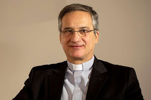 Lemondott a levélbotrány miatt a Vatikáni Kommunikációs Titkárság vezetője