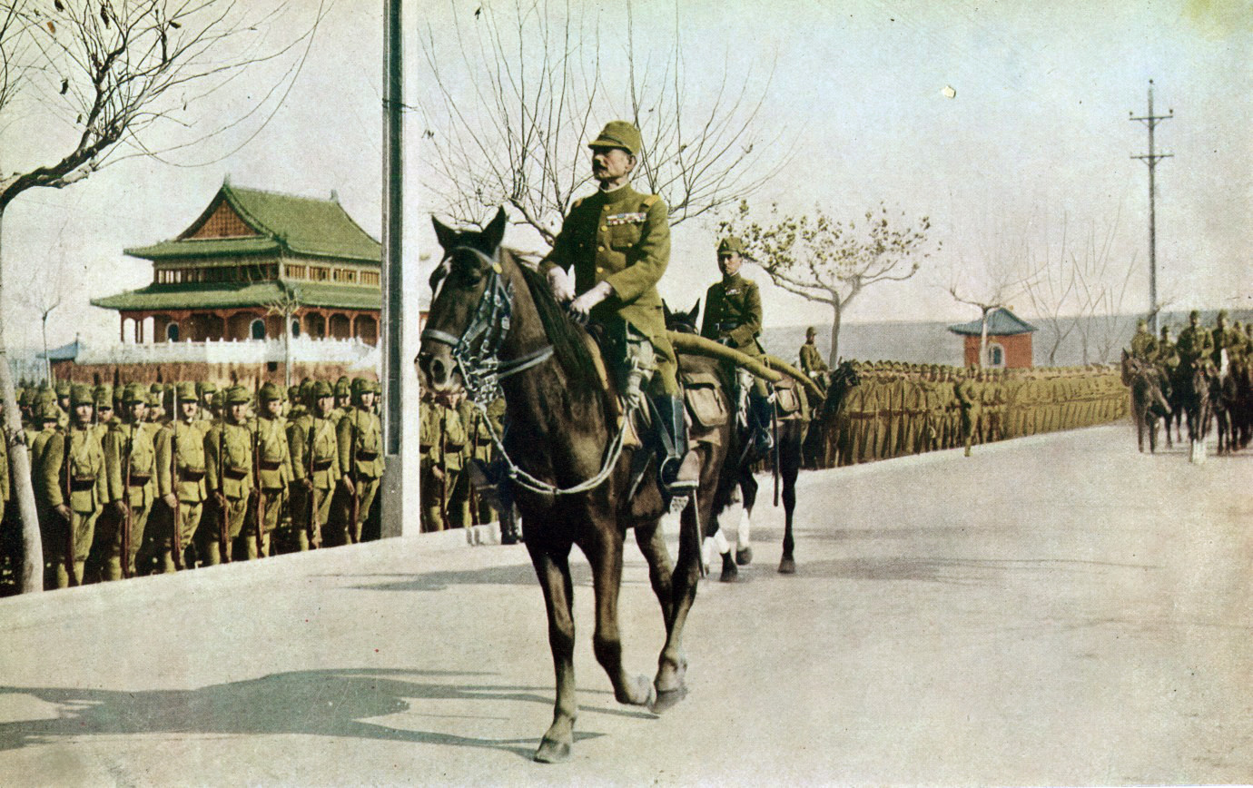 iwane_matui_and_asakanomiya_on_parade_of_nanking.jpg