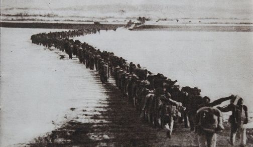 800px-chinese_troops_crossing_amrokgang_river.jpg