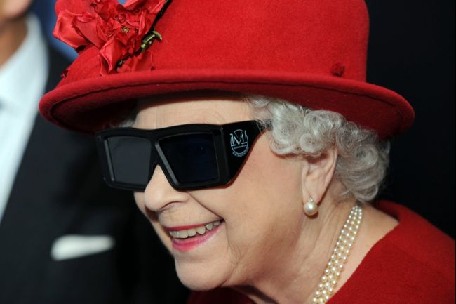 queen_elizabeth_ii_2012_6_1.jpg