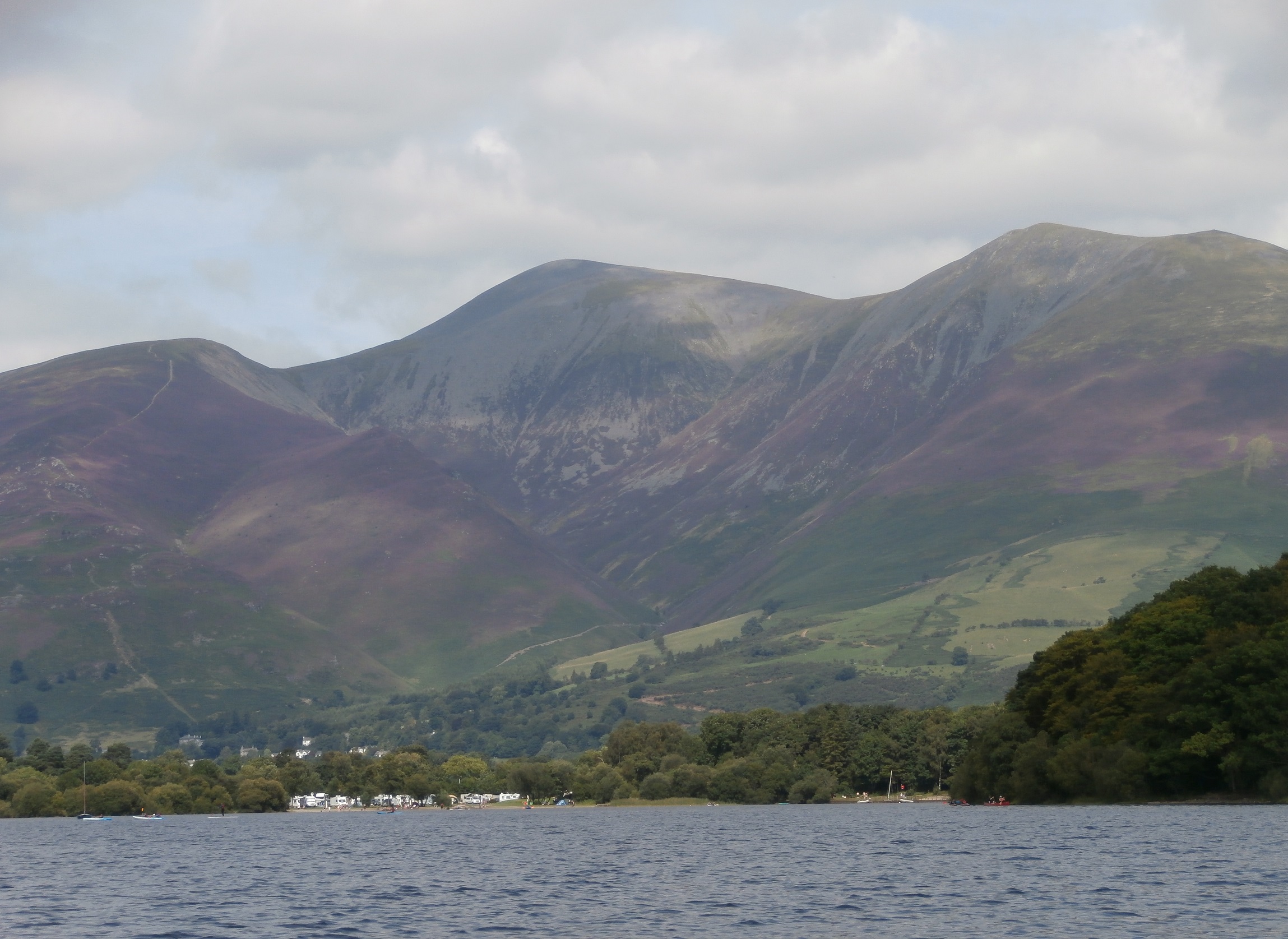 Derwent Warer körüli hegyek