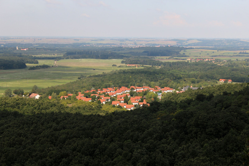 Kilátás a Zsigmond-kőről Várgesztes felé