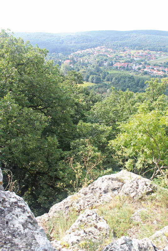 Kilátás a Zsigmond-kőről Várgesztes felé