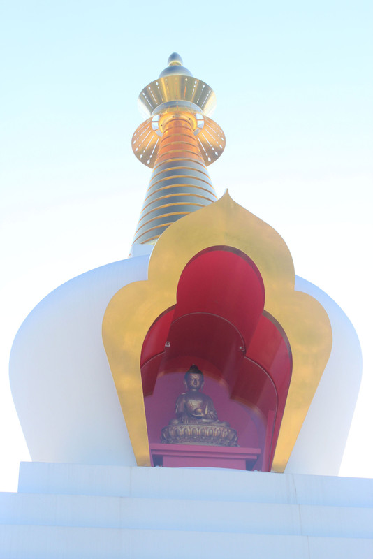 Buddhista sztúpa Becskén. fotó: Papp Géza, kektura.blog.hu