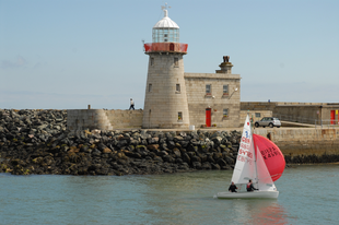 Howth, a tenger ölelésében