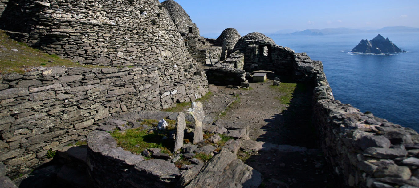 skellig-mhicil-huts1.jpg