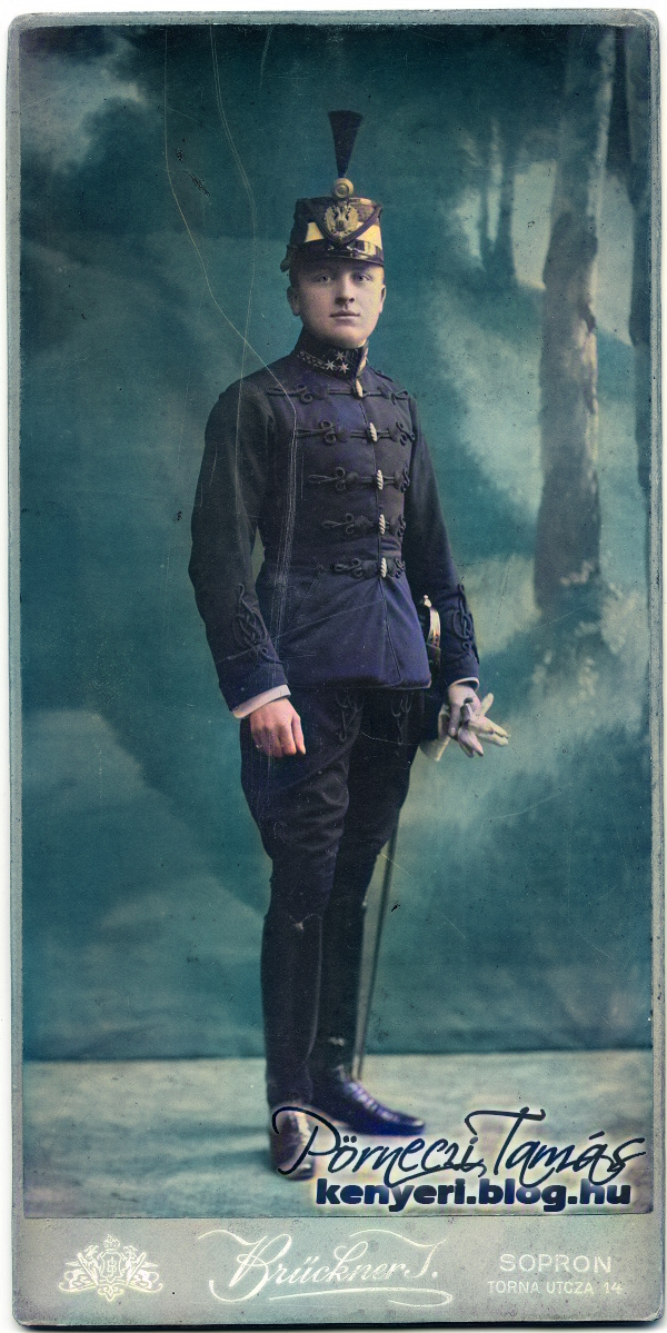 Falunk utolsó birtokosának, Gróf Cziráky Józsefnek fiatalkori általam színezett fotója. 