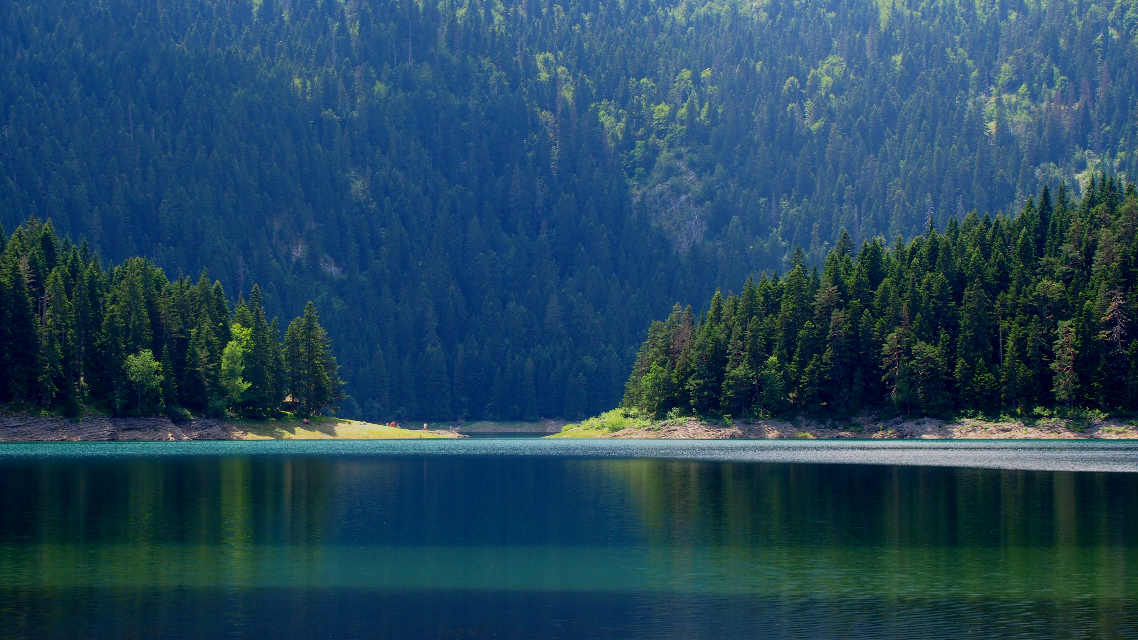 blacklakemontenegro1.jpg