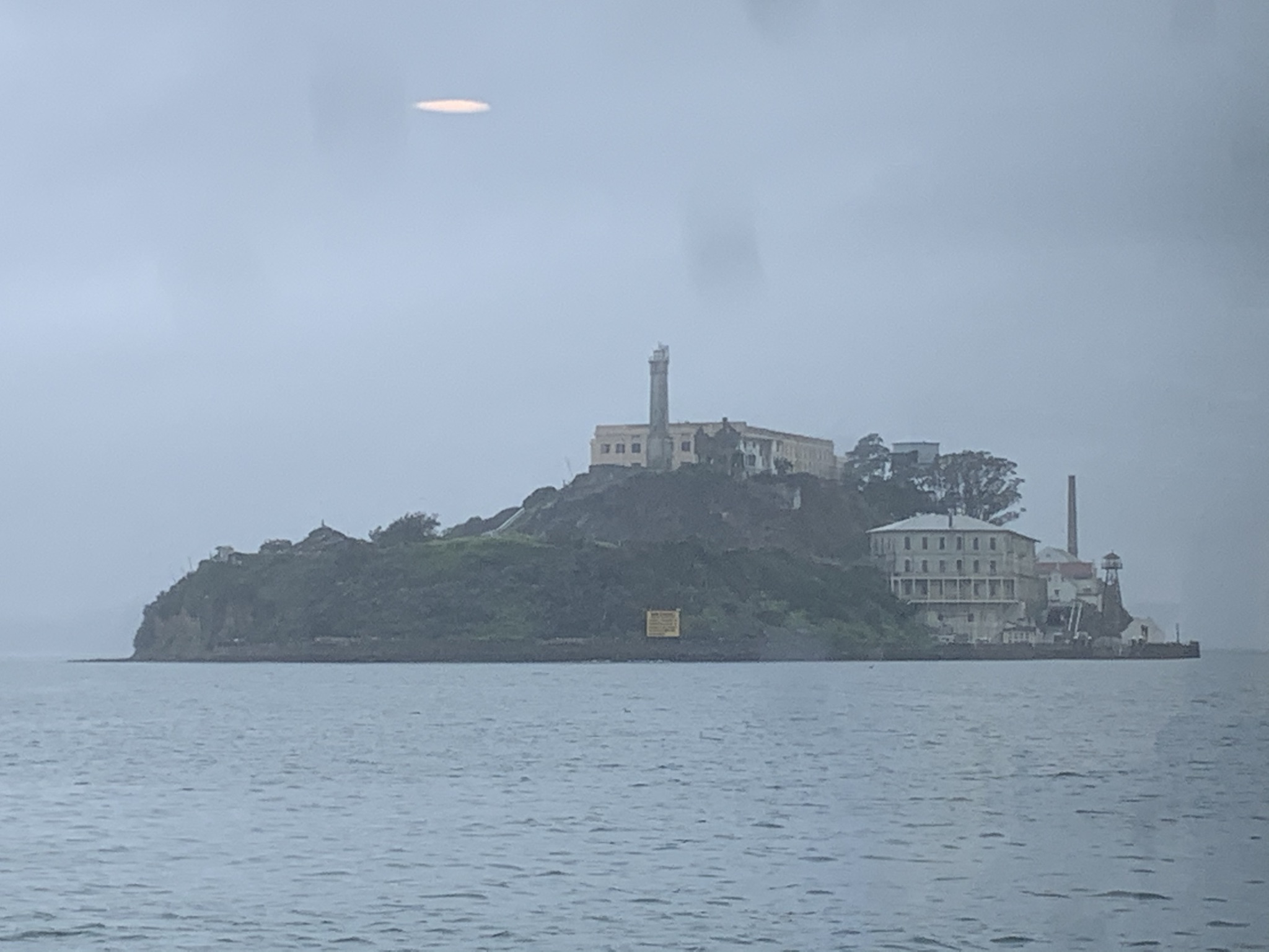 az Alcatraz persze esőben