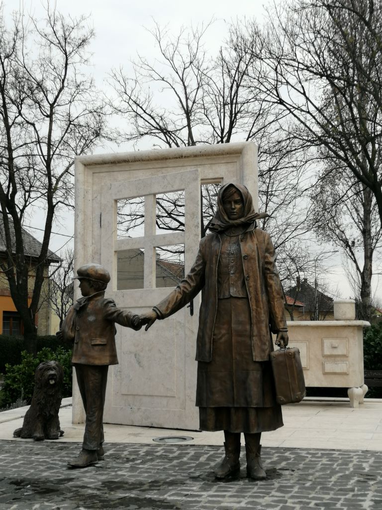 Az elhurcolt soroksári németek emlékműve - Budapest 23. kerület, Soroksár, Szitás utca - Hősök tere sarok