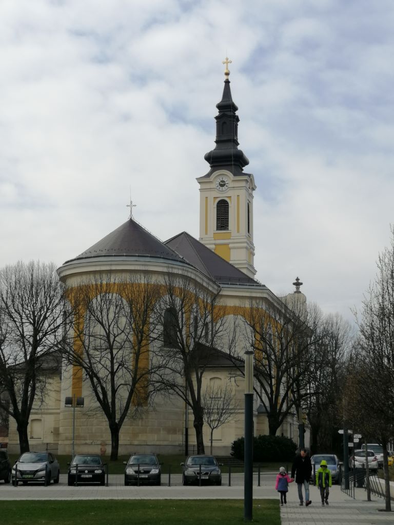 Budapest-Soroksári Nagyboldogasszony-templom a Szitás utca felől