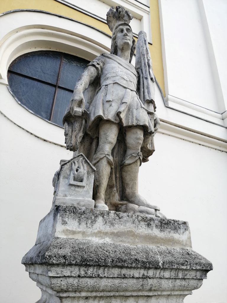 Szent Flórián szobra - készült: 1760 körül, felújítva: 2000