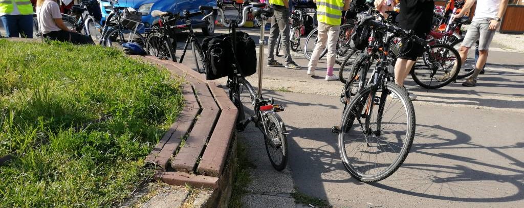 Gyülekező a Kondor Béla sétányon - Budapest, 18. kerület