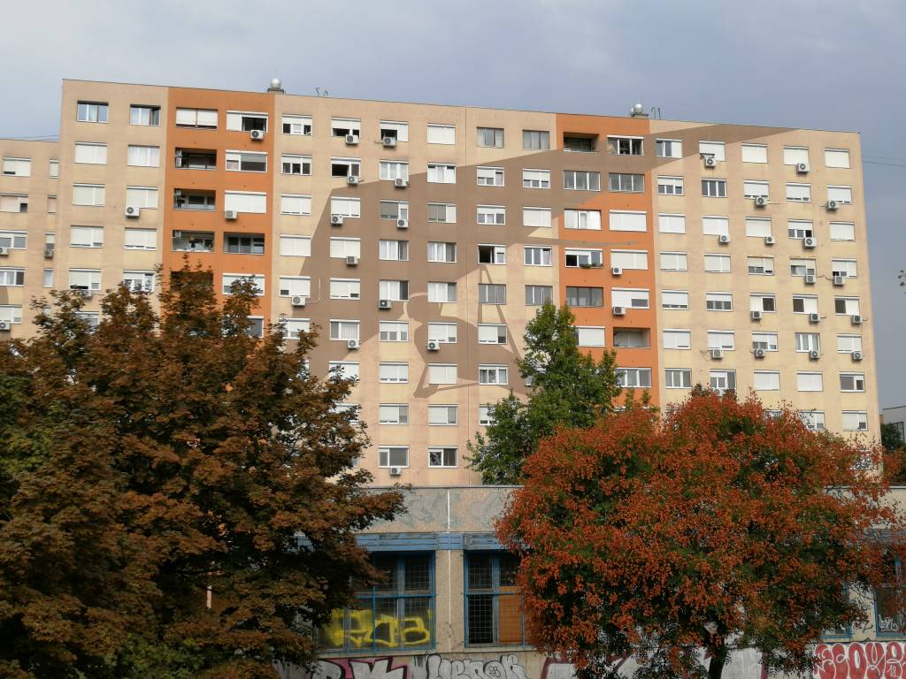 Panelház a Tímár utcai HÉV megálló közelében - Budapest, 3. kerület