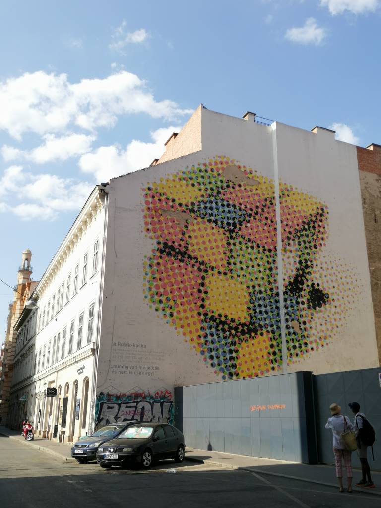 Rubik-kocka - Budapest, 7. kerület, Rumbach Sebestyén utca 5.