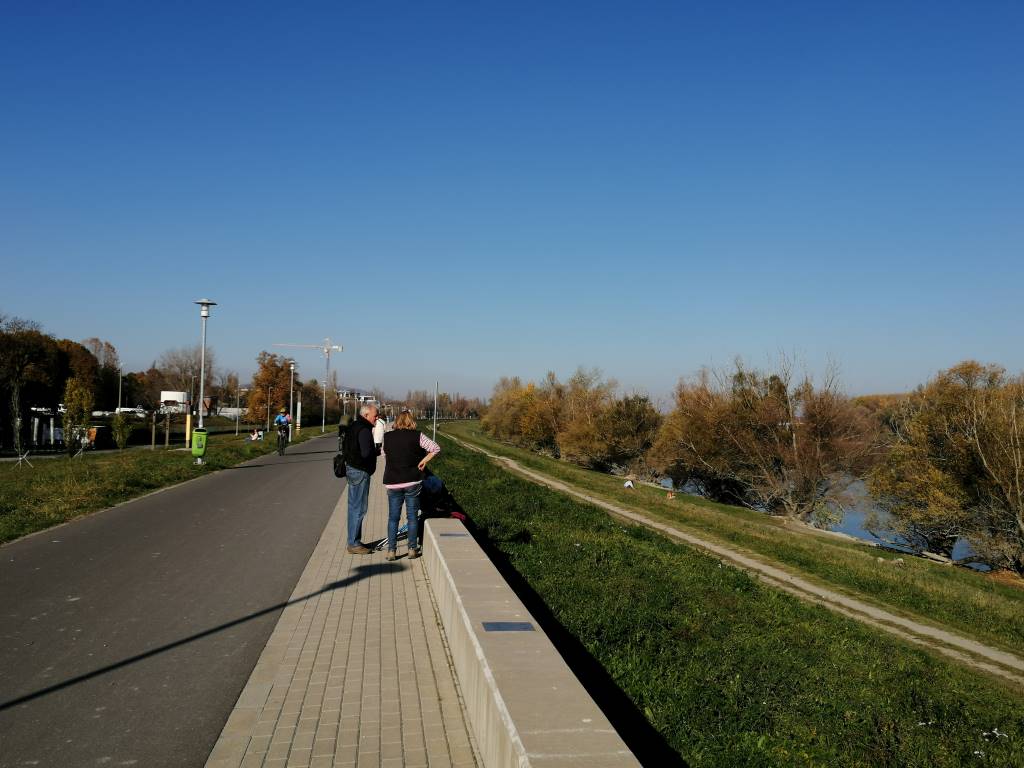 Park Pünkösdfürdőnél (Eurovelo 6 kerékpáros útvonal) - Budapest 3. kerület