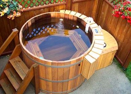 Wooden-Tub-of-Cedar-Hot-Tub.jpg