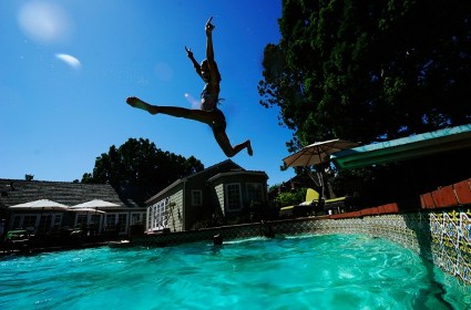 backyard-pool-jump-640x421.jpg