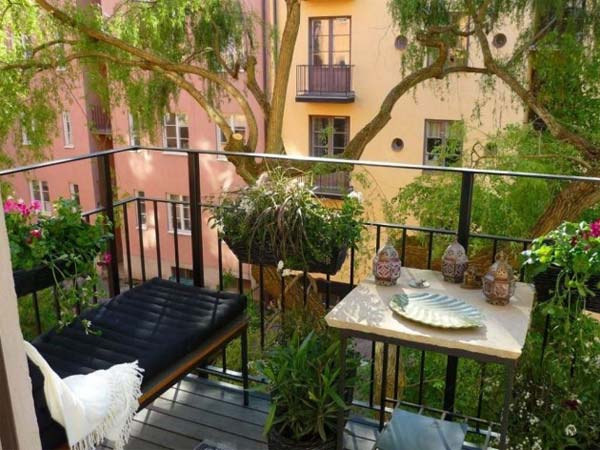 small-balcony-garden-ideas-15.jpg