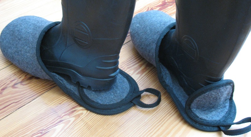 bigfoot_pushover_slippers.jpg