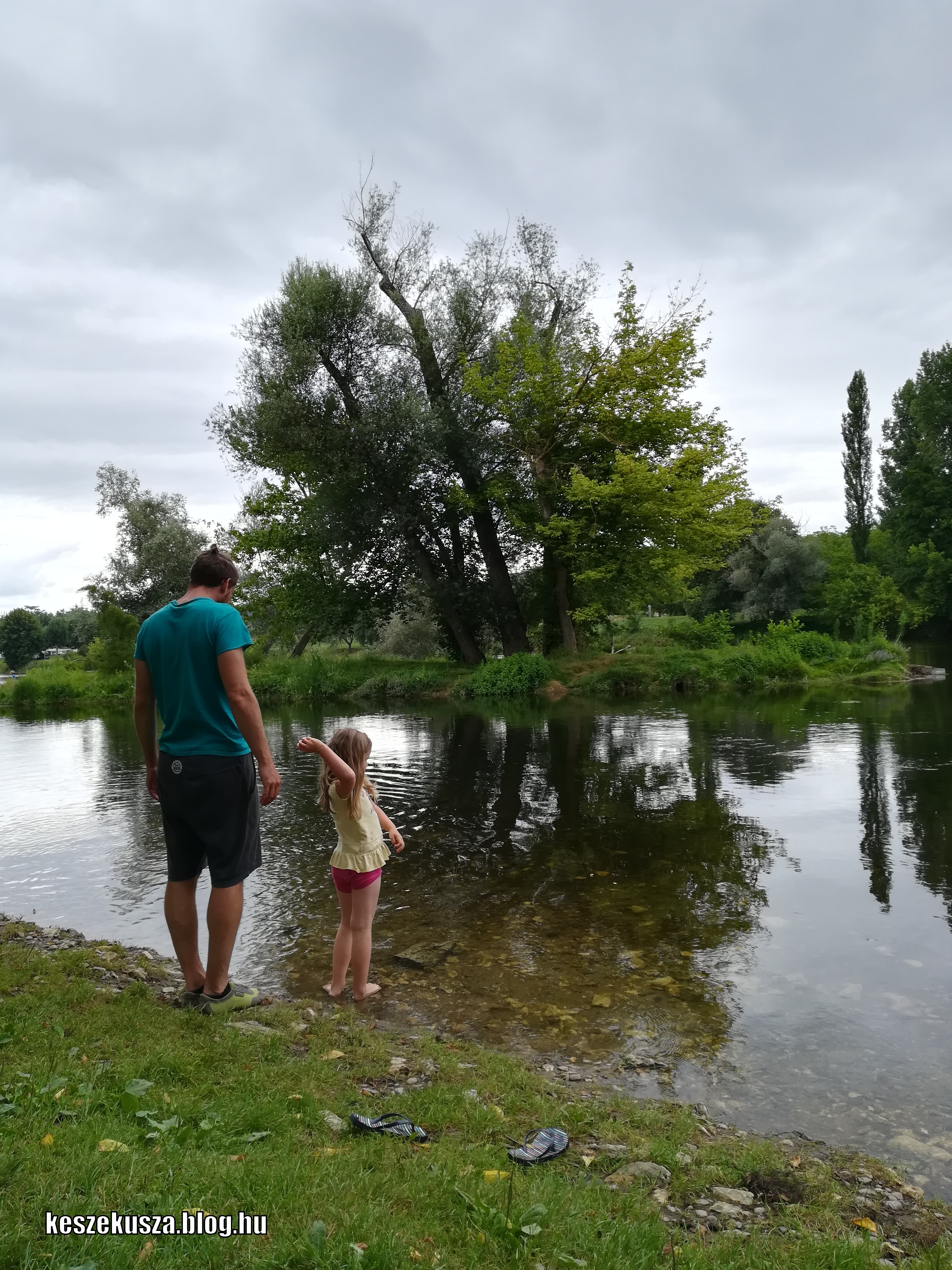 Sátrazás Dordogne-ban, Airbnb Toulouse-ban