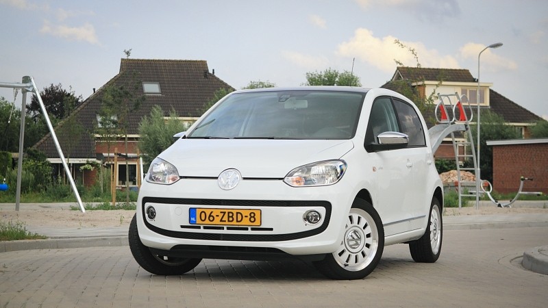 volkswagen_up_01.jpg