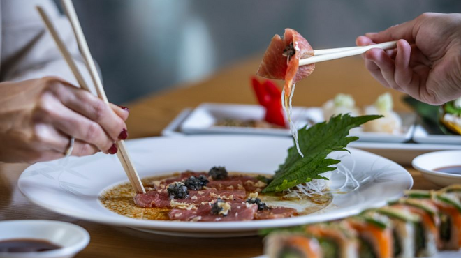 Tiszta ízek, japán precizitás – a sashimi kultúrája Magyarországon