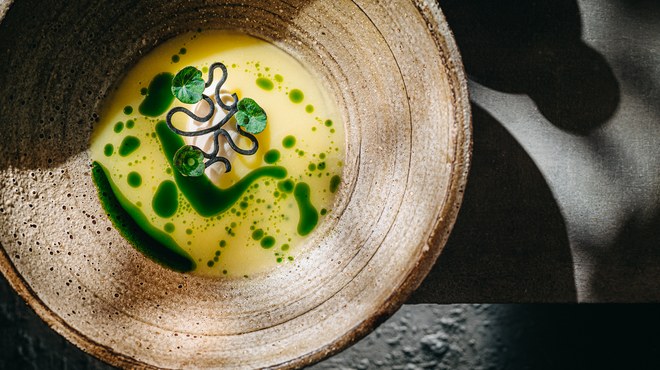 Graffiti ihlette menü a Costes Downtownban