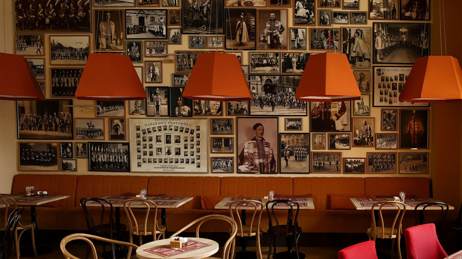 „Ha a legmagyarabb fegyvernem a huszár, a legmagyarabb vendéglátóforma kávéház”