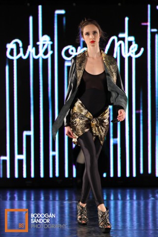 budapest-fashion-week-2012-3-nap-akvarium-klub-divatbemutato_233660238c6e1a95b2bb.jpg