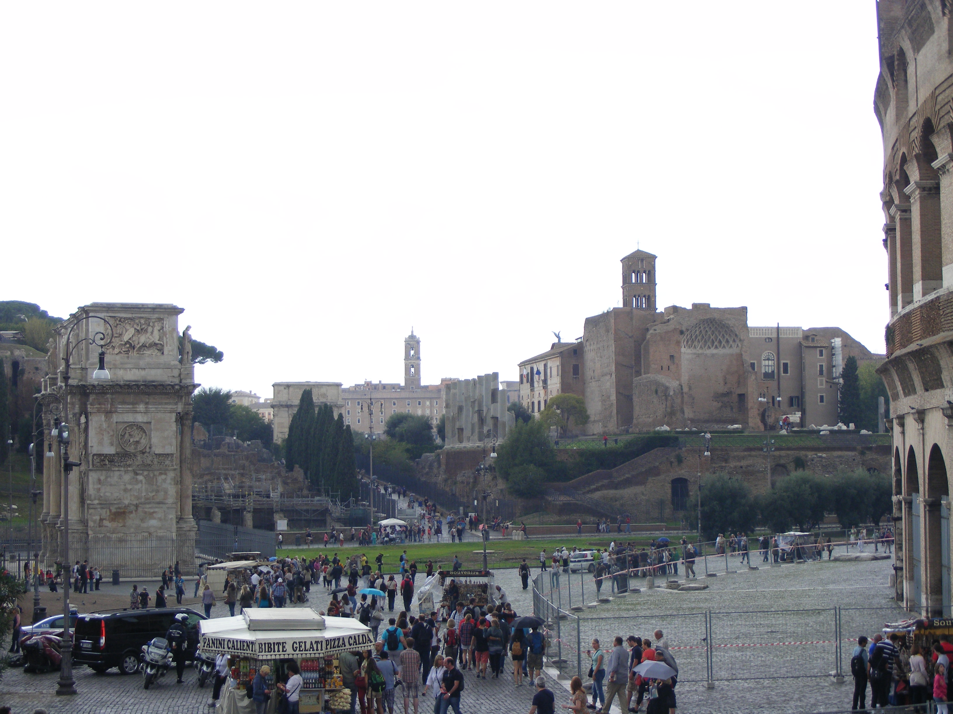 ROMA-Diadaliv-Palatinus-Colosseo.JPG