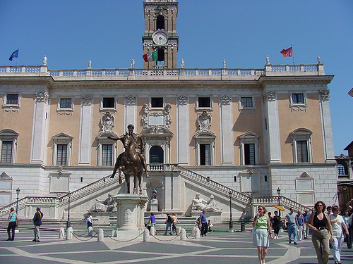 ROMA-capitolium-piazza.jpg