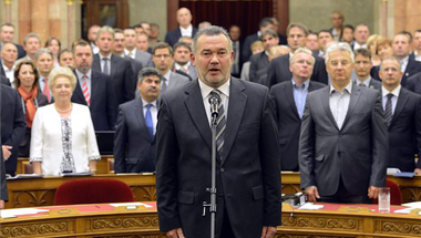 Lázár célkeresztjében a Fidesz által megválasztott ombudsman