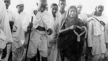 Mohandász Karamcsand Gandhi: A hűtlenség kötelessége