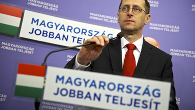 Így hátrál meg a Fidesz a választások előtt gazdaságpolitikai kérdésekben