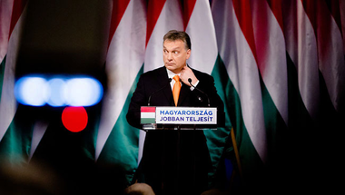 Orbán Viktor a gyűlöletpolitikába menekül