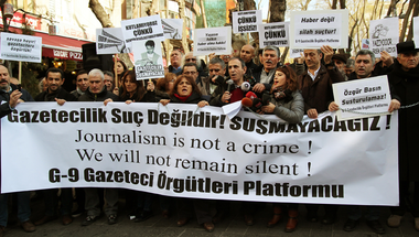 A sajtószabadság vége és a másképp gondolkozók elnyomása Törökországban