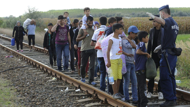 Lehetetlen helyzetbe hozta a kormány a rendőröket