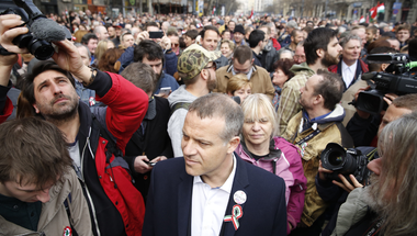 Kifütyülik Orbánt, megtapsolják Majtényit? - Március 15. percről-percre