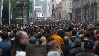 Trianon nem lehet a nagybetűs Magyar indentitás, de Trianon feldolgozása nélkül identitást épiteni is lehetelen.