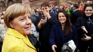 Merkel marad, de mindenki a szélsőjobb előretöréséről beszél! Percről percre a németországi választásokról