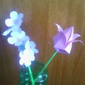 virág ágacska és tulipán