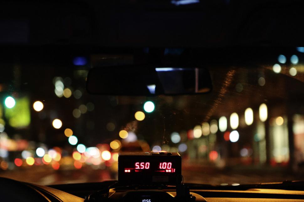 m_2014-10-9-life-of-pix-free-stock-photos-city-taxi-night-light-leeroy.jpeg