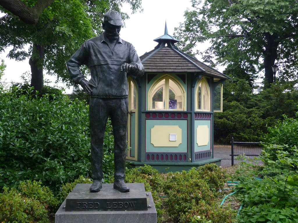 fredlebow1.jpg
