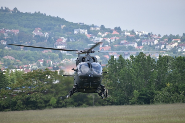 h-145m.JPG