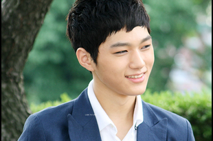 Myung Soo (2010.06.11. Music Bank mini fan meeting)