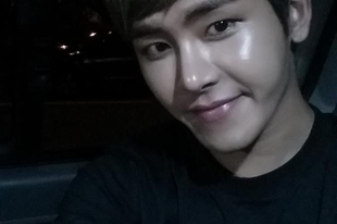 Hoya Twitter update (2014.08.15.)