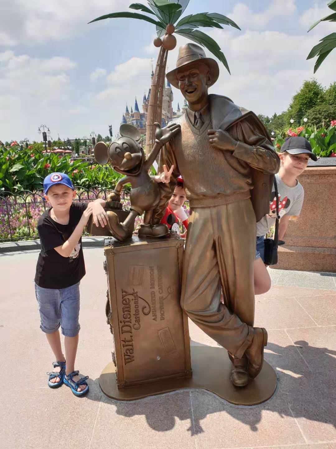 disneyland4.jpg